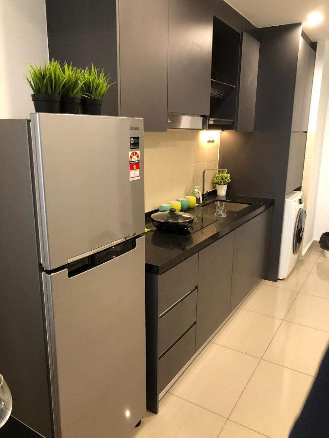 Encorp Marina Residences By Gw Apartment