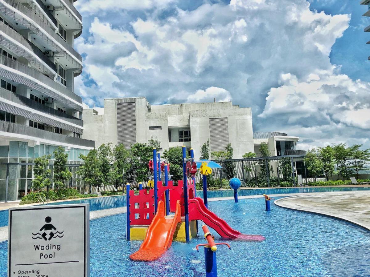 Encorp Marina Residences By Gw *